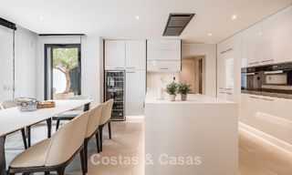 Ruime villa met zeezicht en een separaat gastenverblijf te koop in El Madroñal in Benahavis - Marbella 786441 