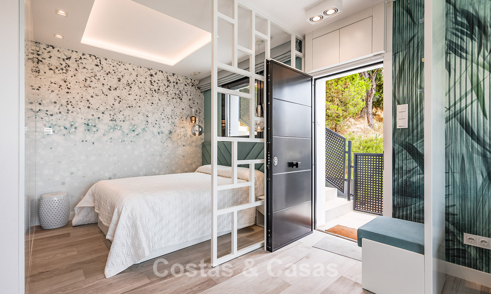 Ruime villa met zeezicht en een separaat gastenverblijf te koop in El Madroñal in Benahavis - Marbella 786450