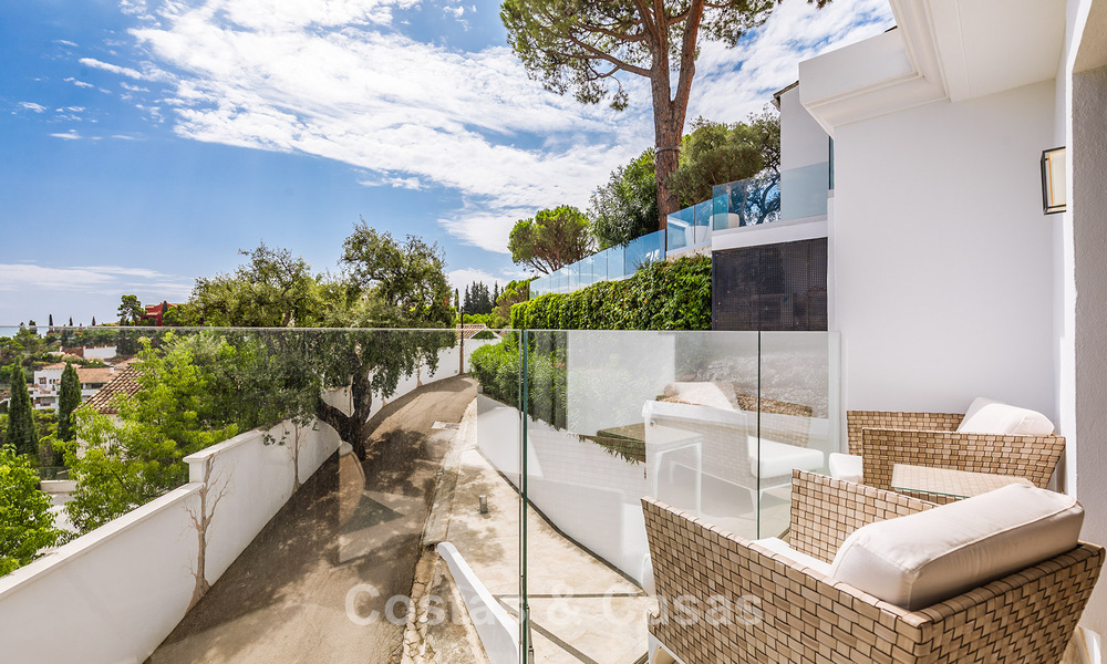 Ruime villa met zeezicht en een separaat gastenverblijf te koop in El Madroñal in Benahavis - Marbella 786454