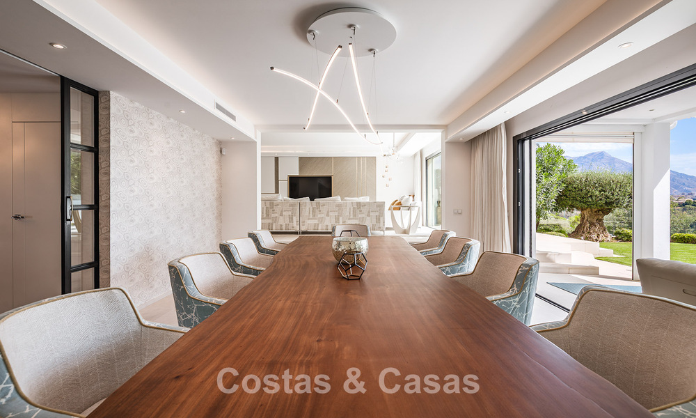 Ruime villa met zeezicht en een separaat gastenverblijf te koop in El Madroñal in Benahavis - Marbella 786459