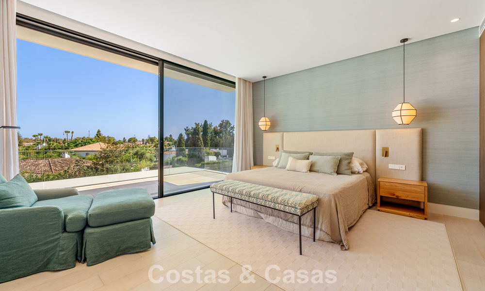 Gesofisticeerde luxevilla te koop dicht bij voorzieningen in Guadalmina en San Pedro, Marbella 786562