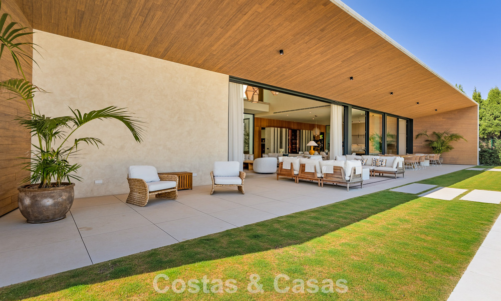 Gesofisticeerde luxevilla te koop dicht bij voorzieningen in Guadalmina en San Pedro, Marbella 786571