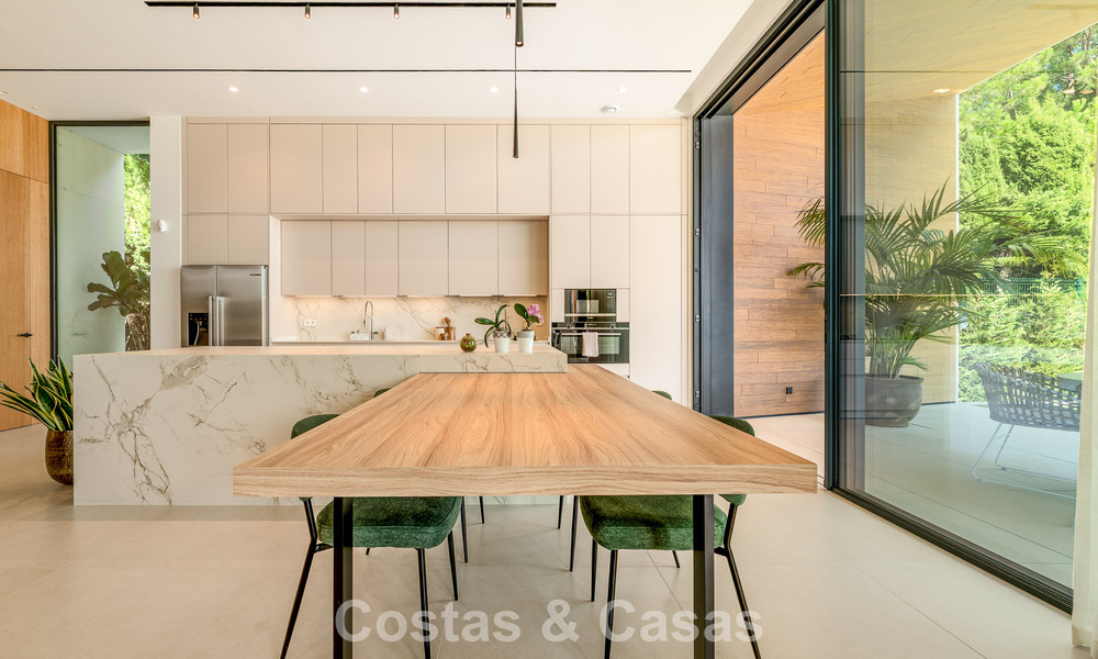 Gesofisticeerde luxevilla te koop dicht bij voorzieningen in Guadalmina en San Pedro, Marbella 786575