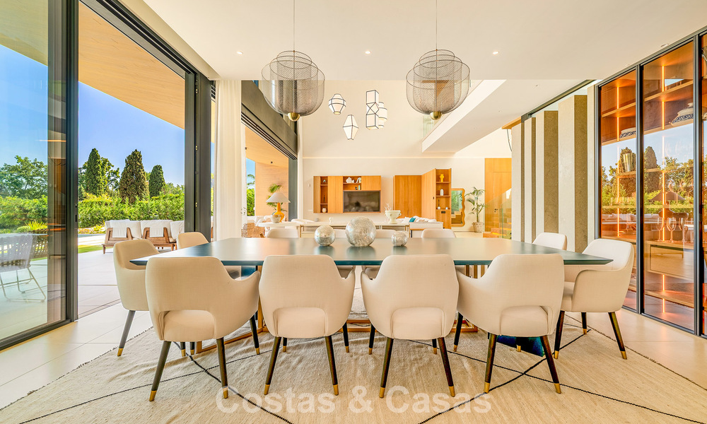 Gesofisticeerde luxevilla te koop dicht bij voorzieningen in Guadalmina en San Pedro, Marbella 786576