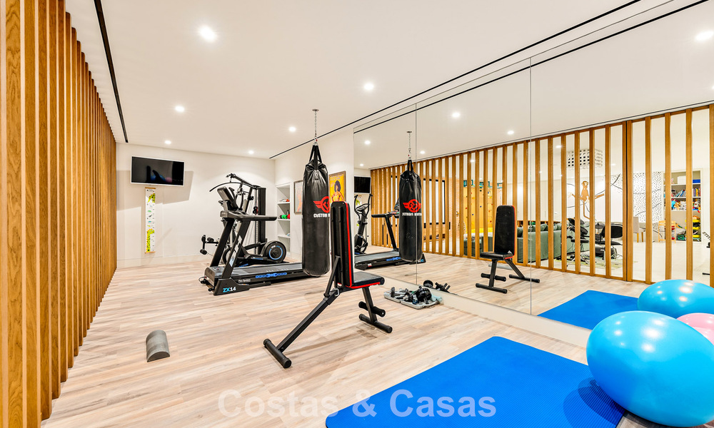 Gesofisticeerde luxevilla te koop dicht bij voorzieningen in Guadalmina en San Pedro, Marbella 786591