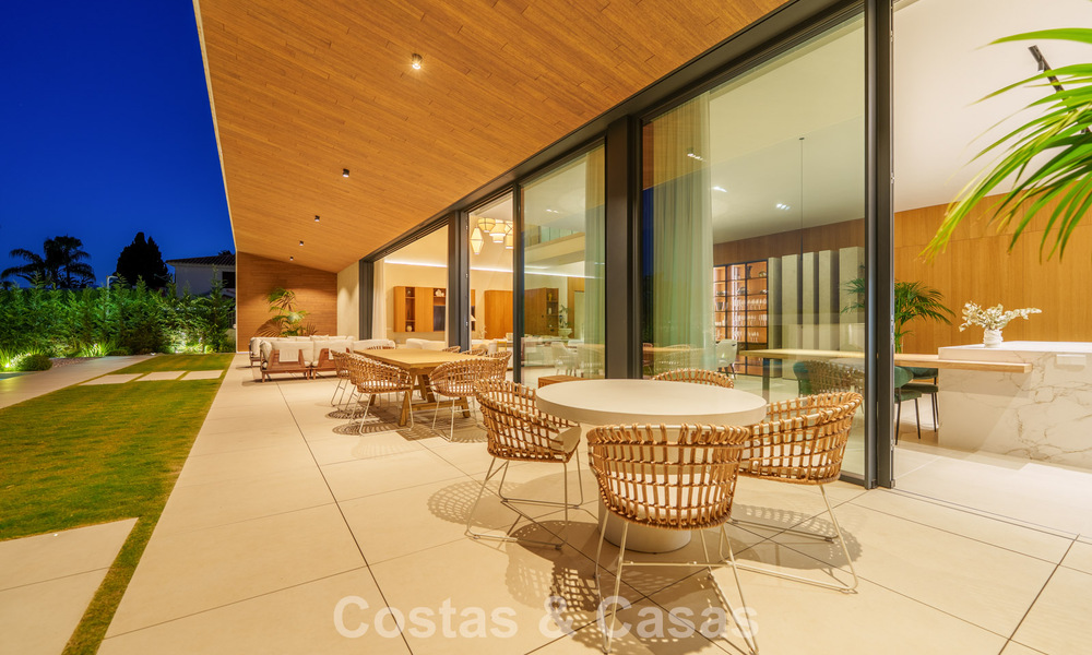 Gesofisticeerde luxevilla te koop dicht bij voorzieningen in Guadalmina en San Pedro, Marbella 786600