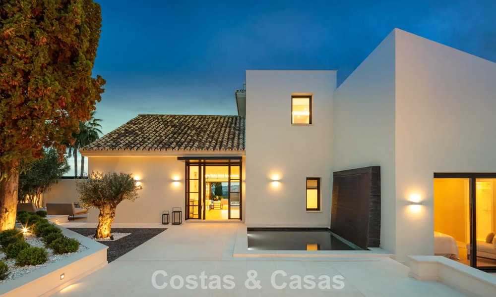 Gemoderniseerde familievilla te koop in een begeerde golfomgeving in Nueva Andalucia, Marbella 786803