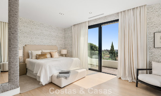 Gemoderniseerde familievilla te koop in een begeerde golfomgeving in Nueva Andalucia, Marbella 786805 