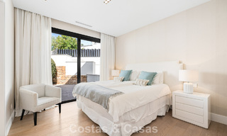 Gemoderniseerde familievilla te koop in een begeerde golfomgeving in Nueva Andalucia, Marbella 786813 