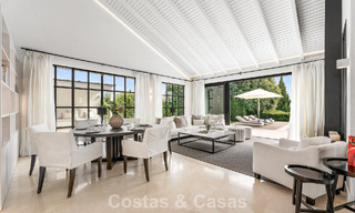 Gemoderniseerde familievilla te koop in een begeerde golfomgeving in Nueva Andalucia, Marbella 786821 