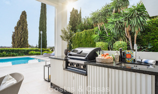 Gemoderniseerde familievilla te koop in een begeerde golfomgeving in Nueva Andalucia, Marbella 786835 