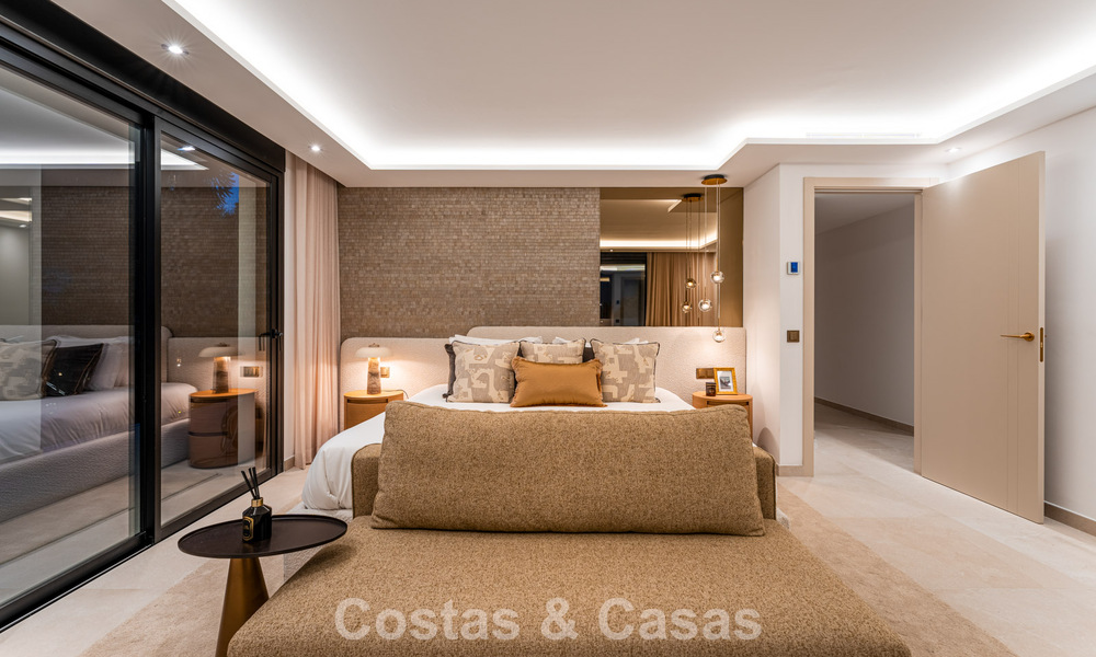 Luxueus gerenoveerd villa met zeezicht te koop aan Marbella’s Golden Mile 786886