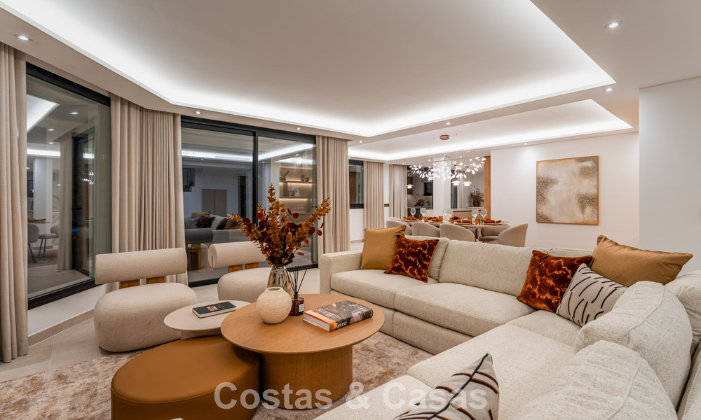 Luxueus gerenoveerd villa met zeezicht te koop aan Marbella’s Golden Mile 786890
