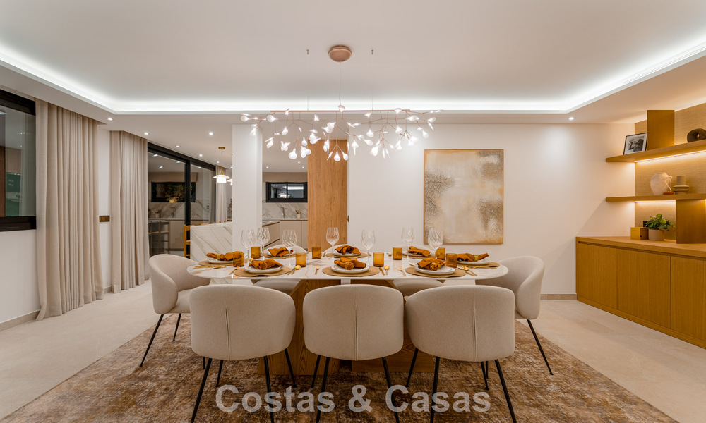 Luxueus gerenoveerd villa met zeezicht te koop aan Marbella’s Golden Mile 786891