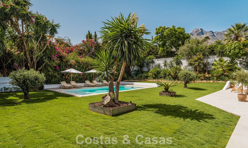 Luxueus gerenoveerd villa met zeezicht te koop aan Marbella’s Golden Mile 786900
