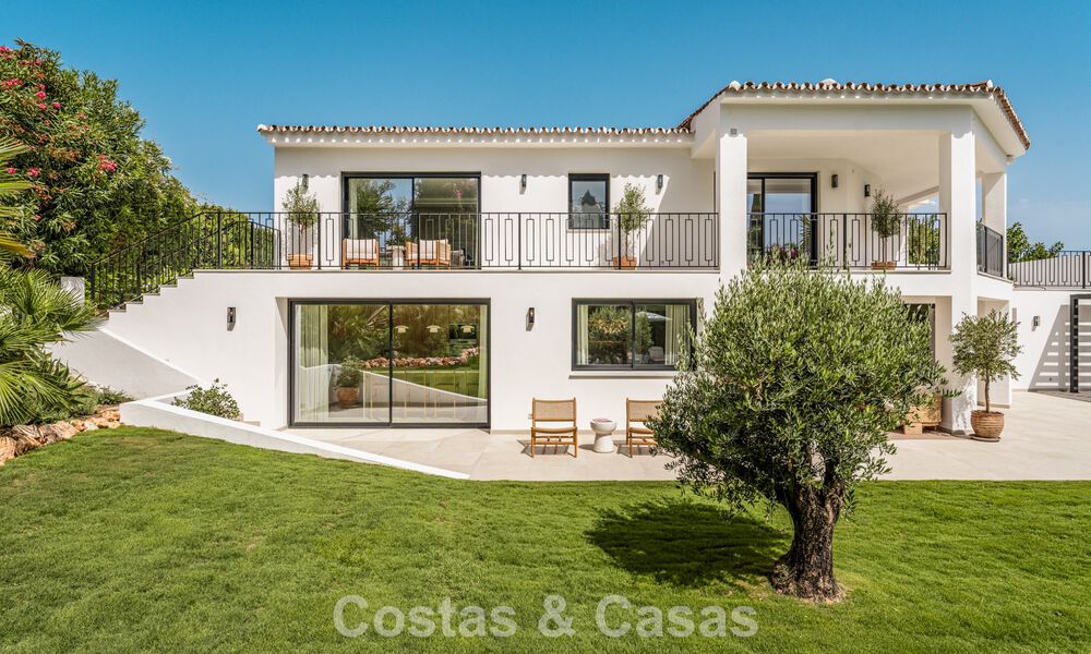 Luxueus gerenoveerd villa met zeezicht te koop aan Marbella’s Golden Mile 786926