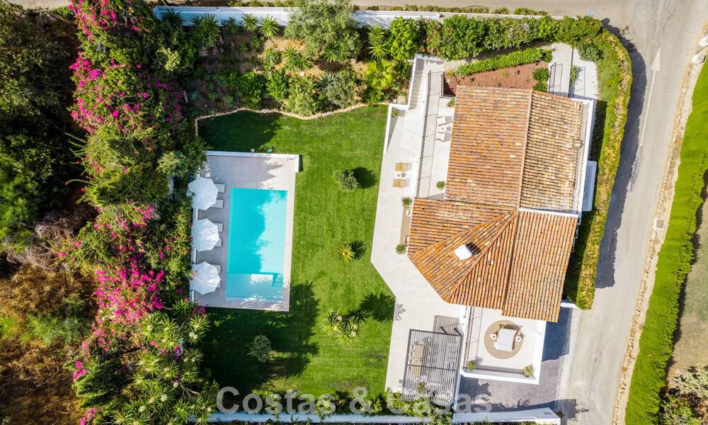 Luxueus gerenoveerd villa met zeezicht te koop aan Marbella’s Golden Mile 786935