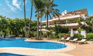 Eigentijds ingericht duplex penthouse te koop in een beveiligde urbanisatie op Marbella’s prestigieuze Golden Mile 786966 