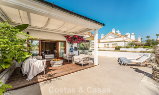 Eigentijds ingericht duplex penthouse te koop in een beveiligde urbanisatie op Marbella’s prestigieuze Golden Mile 786973 