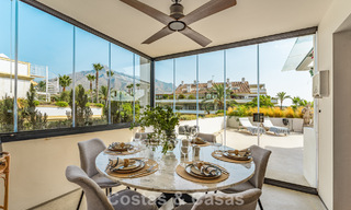 Eigentijds ingericht duplex penthouse te koop in een beveiligde urbanisatie op Marbella’s prestigieuze Golden Mile 786976 
