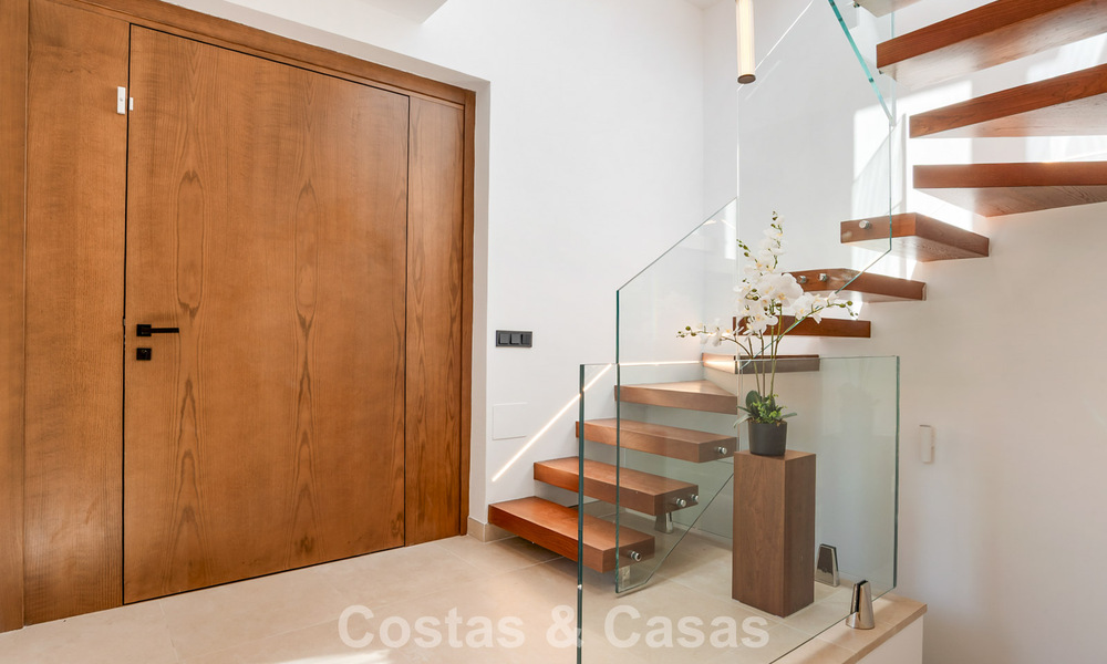 Moderne-mediterrane luxevilla te koop dicht bij alle voorzieningen in Guadalmina en San Pedro, Marbella 786860