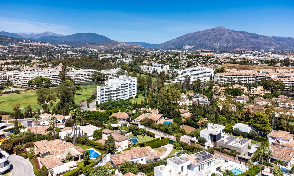 Moderne-mediterrane luxevilla te koop dicht bij alle voorzieningen in Guadalmina en San Pedro, Marbella 786873