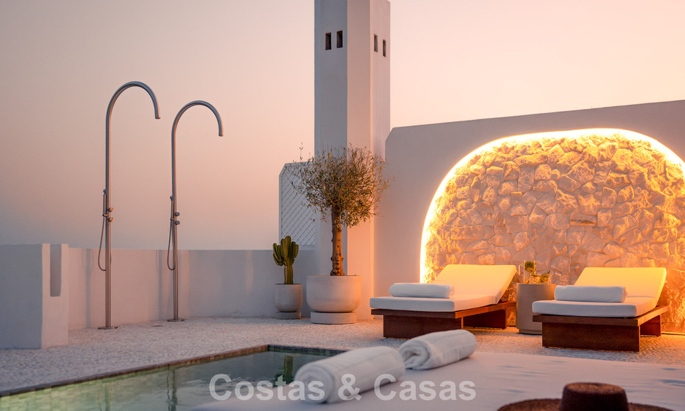 Eigentijds gerenoveerd Penthouse met privézwembad en panoramisch zeezicht te koop op Marbella’s Golden Mile 787012