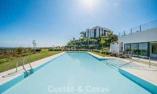 Instapklaar, modern, ruim 4-slaapkamer appartement te koop met ruime privétuin in luxe resort ten oosten van Marbella centrum 787088 