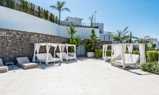 Instapklaar, modern, ruim 4-slaapkamer appartement te koop met ruime privétuin in luxe resort ten oosten van Marbella centrum 787098 