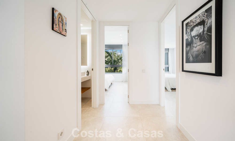 Instapklaar, modern, ruim 4-slaapkamer appartement te koop met ruime privétuin in luxe resort ten oosten van Marbella centrum 787099