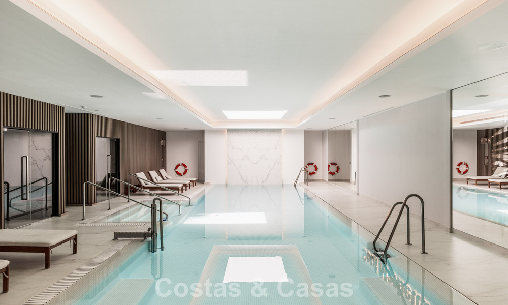 Instapklaar, modern, ruim 4-slaapkamer appartement te koop met ruime privétuin in luxe resort ten oosten van Marbella centrum 787100