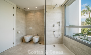 Instapklaar, modern, ruim 4-slaapkamer appartement te koop met ruime privétuin in luxe resort ten oosten van Marbella centrum 787107 