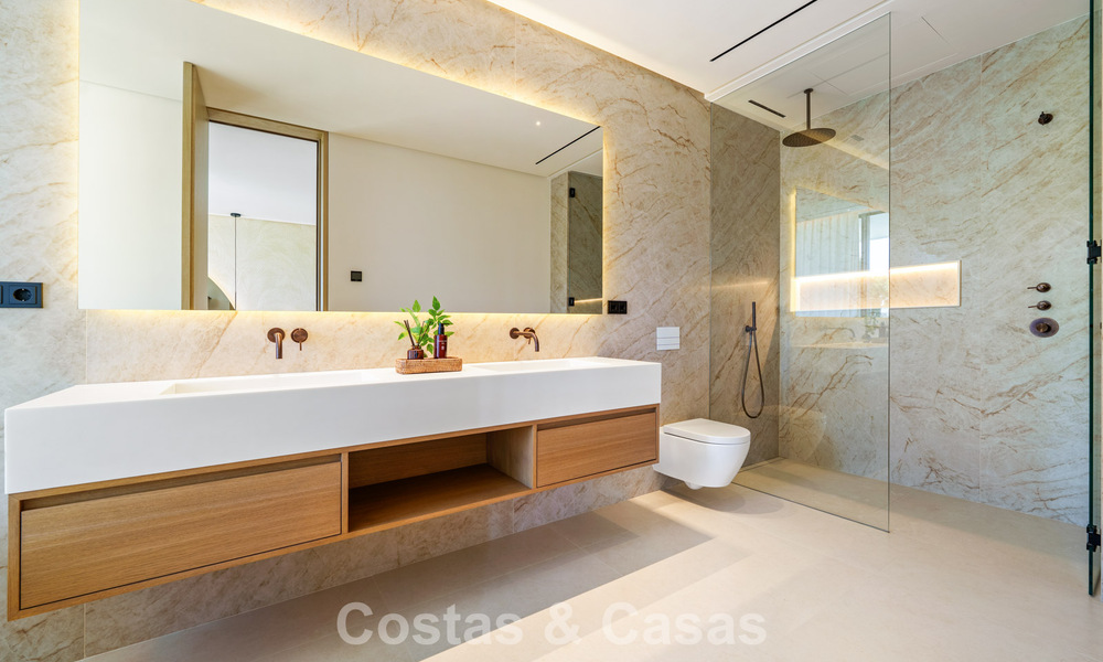 Geavanceerde luxevilla te koop in een rustige woonwijk op de Golden Mile van Marbella 787227