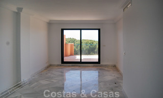 Frontline golf appartement met spectaculair zeezicht te koop in Cabopino, Marbella - Costa del Sol 31607 