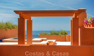 Frontline golf appartement met spectaculair zeezicht te koop in Cabopino, Marbella - Costa del Sol 31616 