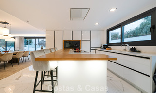 Gemoderniseerde villa te koop op loopafstand van voorzieningen en Puerto Banus, Marbella 787368 