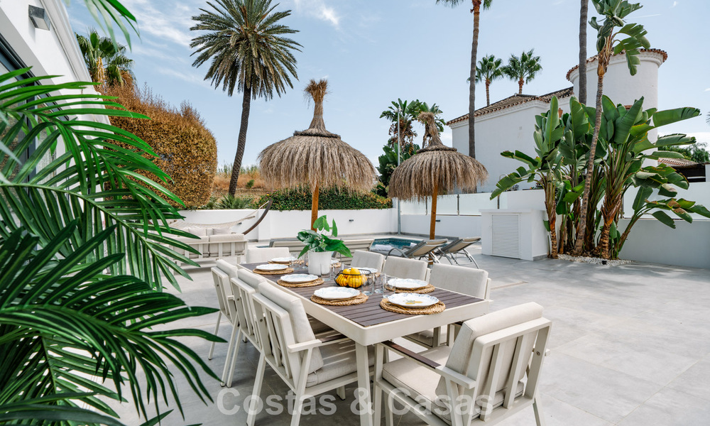 Gemoderniseerde villa te koop op loopafstand van voorzieningen en Puerto Banus, Marbella 787383