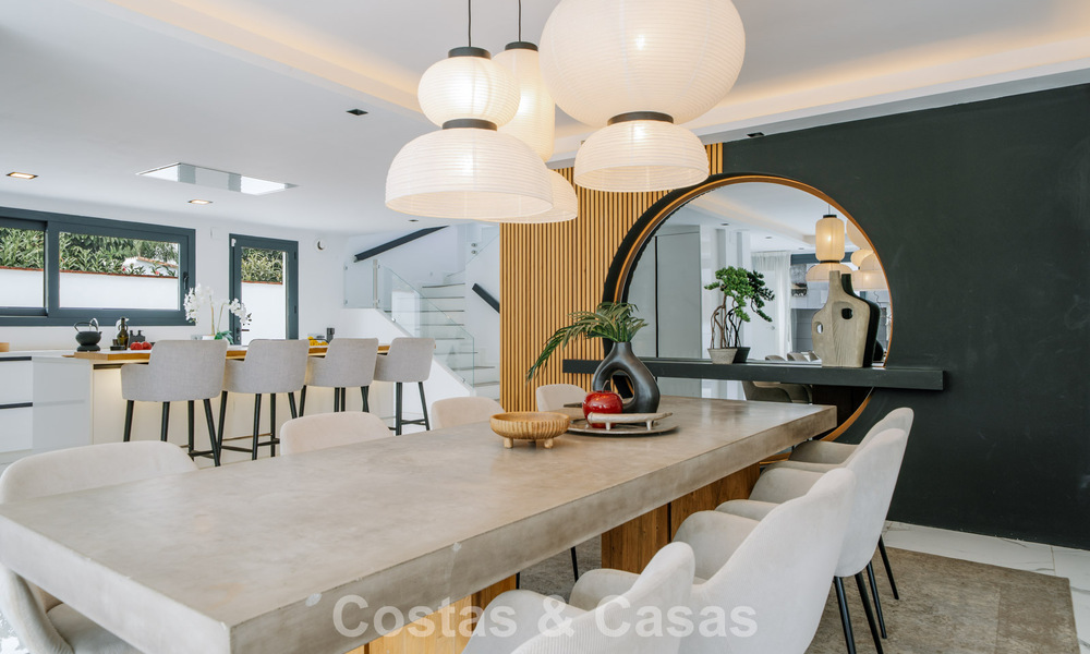 Gemoderniseerde villa te koop op loopafstand van voorzieningen en Puerto Banus, Marbella 787399