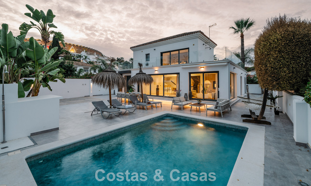 Gemoderniseerde villa te koop op loopafstand van voorzieningen en Puerto Banus, Marbella 787411