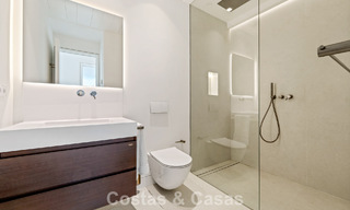 Gesofisticeerde villa met panoramisch uitzicht te koop, in een gated community in La Quinta, Marbella - Benahavis 787305 