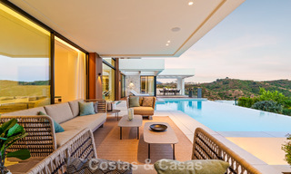 Gesofisticeerde villa met panoramisch uitzicht te koop, in een gated community in La Quinta, Marbella - Benahavis 787352 