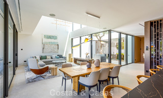 Exclusieve schakelvilla met zeezicht te koop in een vooruitstrevend complex met 24-uursbewaking op Marbella’s Golden Mile 787270 