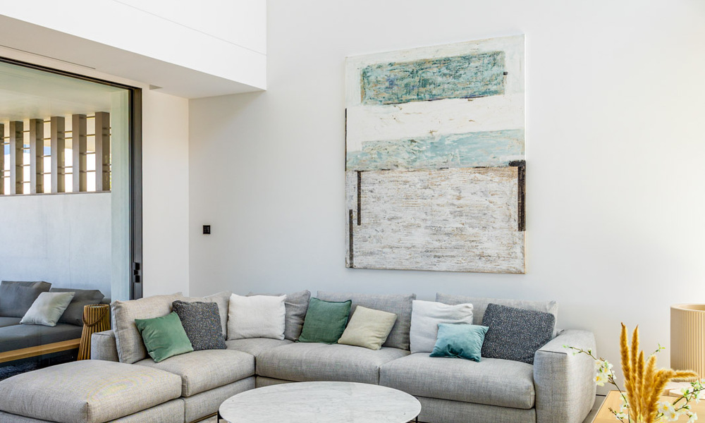 Exclusieve schakelvilla met zeezicht te koop in een vooruitstrevend complex met 24-uursbewaking op Marbella’s Golden Mile 787277