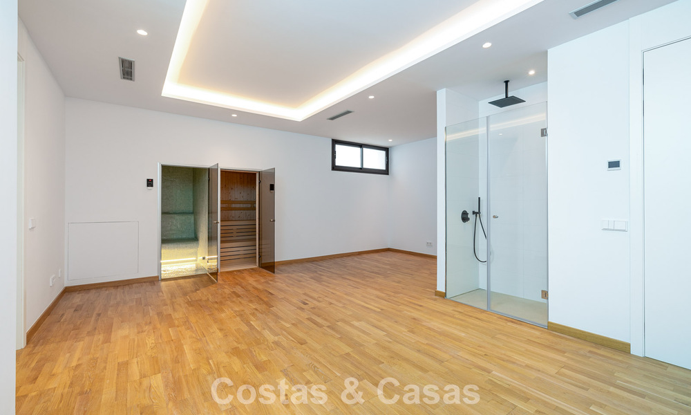 Contemporary villa for sale within walking distance of the beach and amenities in Marbella city center 787457