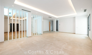 Contemporary villa for sale within walking distance of the beach and amenities in Marbella city center 787458 