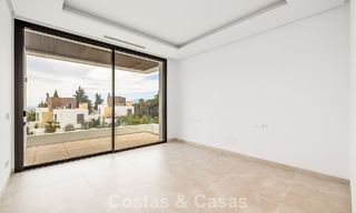 Contemporary villa for sale within walking distance of the beach and amenities in Marbella city center 787462 