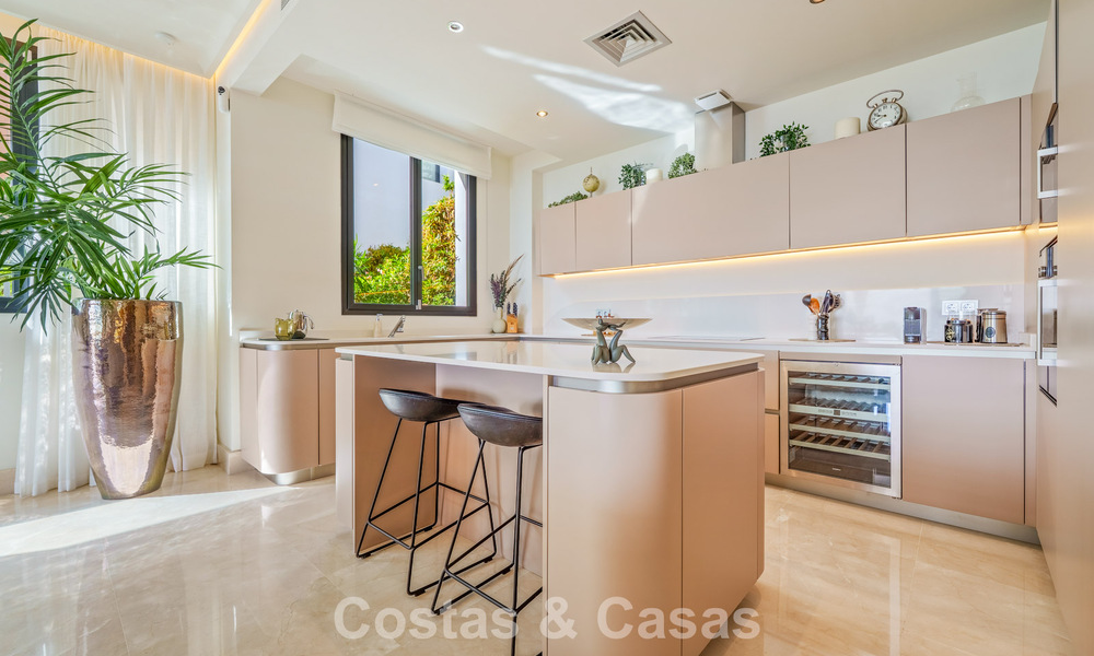 Luxe duplex appartement met zeezicht te koop in een eersteklas Sierra Blanca complex op Marbella’s Golden Mile 787585