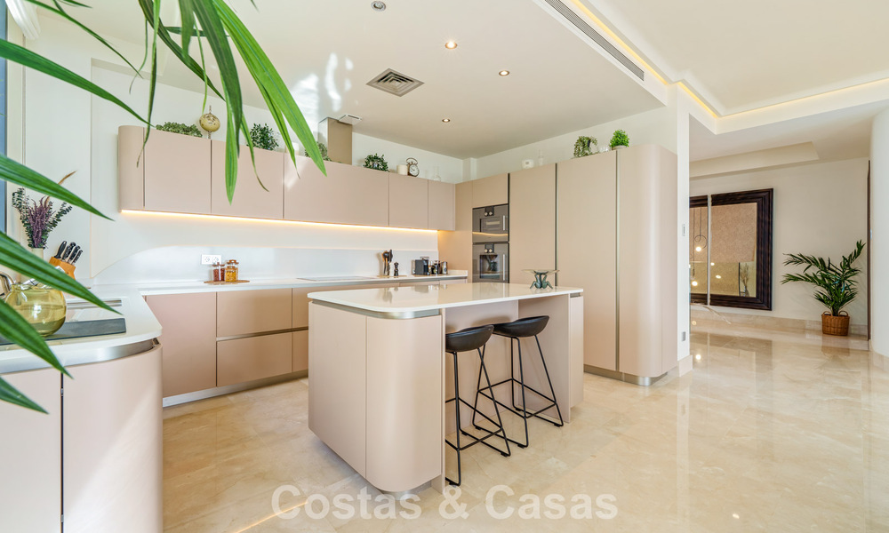 Luxe duplex appartement met zeezicht te koop in een eersteklas Sierra Blanca complex op Marbella’s Golden Mile 787586