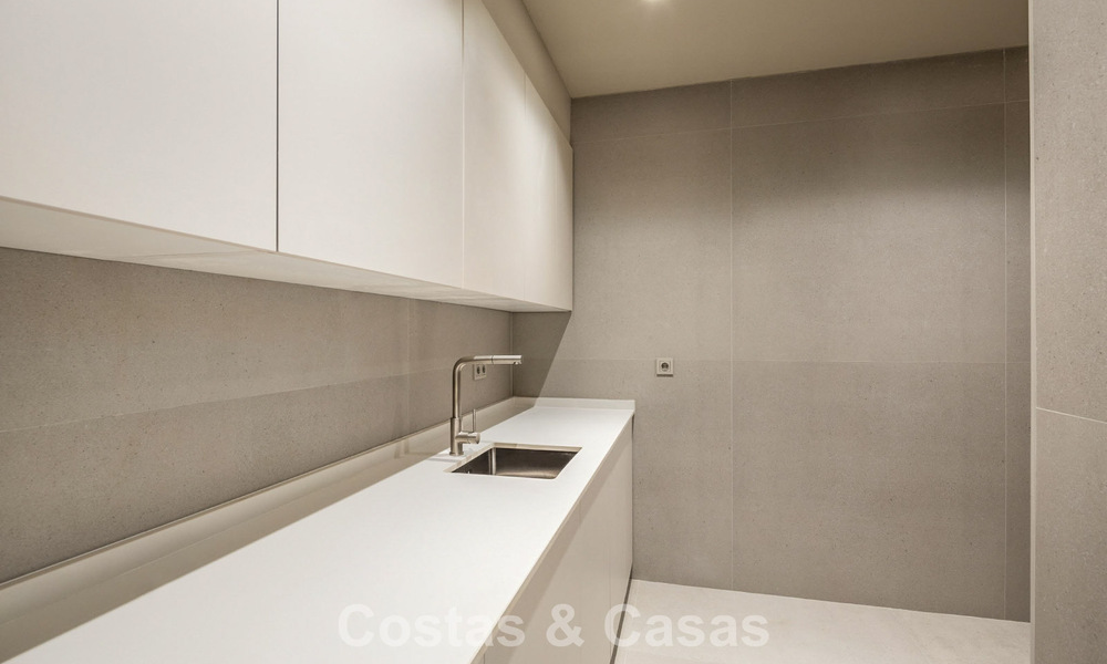 Instapklare, luxueuze, nieuwbouwvilla te koop in een prestigieus 5* golfresort in Marbella - Benahavis 787422