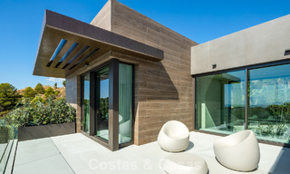 Instapklare, luxueuze, nieuwbouwvilla te koop in een prestigieus 5* golfresort in Marbella - Benahavis 787433 